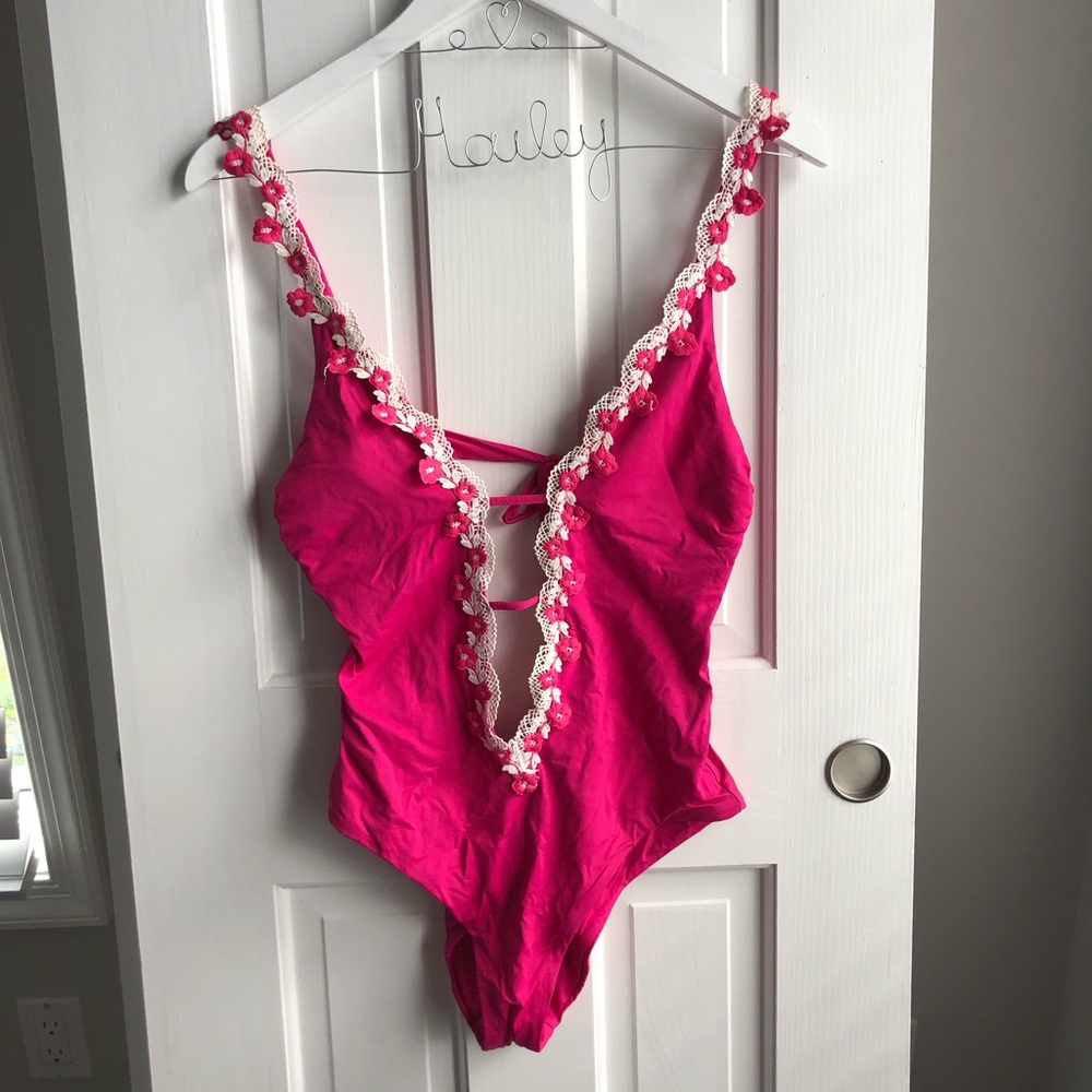 Embroidered floral one piece size M pink